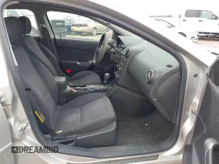 2006 Pontiac G6 6-Cyl z VIN 1G2ZG558064250102, wystawiony jako IAAI lot #42451873 z przebiegiem 117 667 mil mil oraz . Historia ofert i sprzedaży dostępna na DreamBid. Obrazek 5.