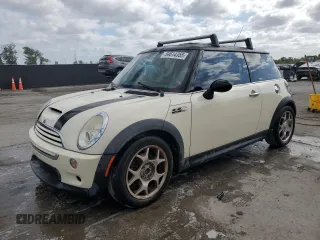 2006 MINI Hardtop S z VIN WMWRE33506TL19646, wystawiony jako Copart lot #54614355 z przebiegiem Nie podano mil oraz Szkoda całkowita • Salvage title. Historia ofert i sprzedaży dostępna na DreamBid. Obrazek 1.