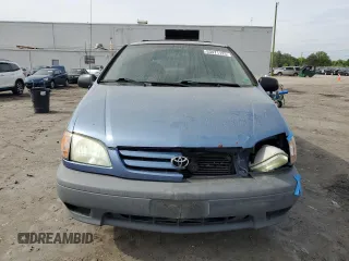 2002 Toyota Sienna LE with VIN 4T3ZF13C52U500896, listed as a Copart auction lot 53471125 with 223,003 mi miles and Salvage Title. Bid and sale history available at carsss.com. Image 5.