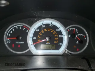 2008 Suzuki Forenza z VIN KL5JD56Z48K957359, wystawiony jako Copart lot #79184084 z przebiegiem 142 632 mil mil oraz Tytuł czysty. Historia ofert i sprzedaży dostępna na DreamBid. Obrazek 9.