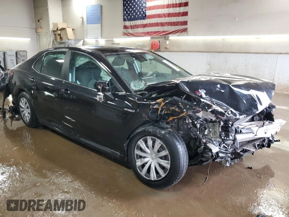 2021 Toyota Camry Hybrid LE with VIN 4T1C31AK5MU552002, listed as a Copart auction lot 52137565 with 91,780 mi miles and Salvage Title. Bid and sale history available at DreamBid. Image 4.