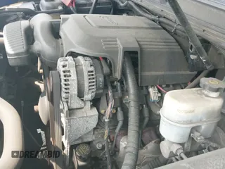 2013 Chevrolet Suburban LT z VIN 1GNSKJE77DR302747, wystawiony jako IAAI lot #42692498 z przebiegiem 205 265 mil mil oraz . Historia ofert i sprzedaży dostępna na DreamBid. Obrazek 19.