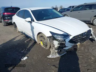 2023 Hyundai Sonata SEL z VIN KMHL64JA4PA282007, wystawiony jako IAAI lot #41585410 z przebiegiem 19 587 mil mil oraz . Historia ofert i sprzedaży dostępna na DreamBid. Obrazek 1.