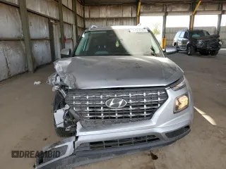 2024 Hyundai Venue SEL with VIN KMHRC8A35RU285446, listed as a Copart auction lot 51010505 with 33,792 mi miles and Salvage Title. Bid and sale history available at DreamBid. Image 5.