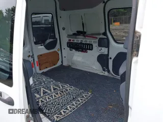 2010 Ford Transit Connect XLT z VIN NM0LS6BN5AT014797, wystawiony jako IAAI lot #42517888 z przebiegiem 163 264 mil mil oraz . Historia ofert i sprzedaży dostępna na DreamBid. Obrazek 8.