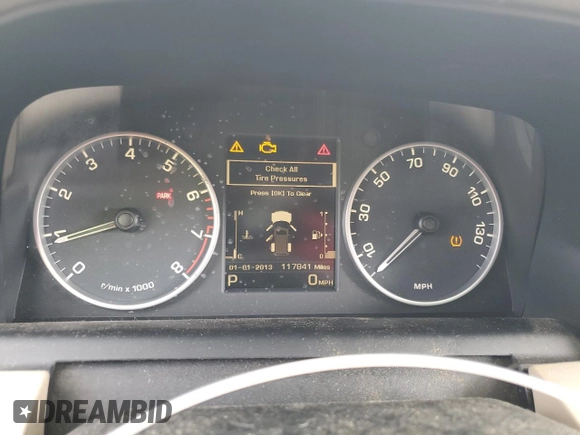 2016 Land Rover LR4 HSE with VIN SALAG2V67GA806049, listed as a Copart auction lot 62897555 with 117,841 mi miles and Salvage title. Bid and sale history available at DreamBid. Image 9.
