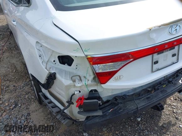2017 Hyundai Azera Limited with VIN KMHFH4JG8HA591542, listed as a IAAI auction lot 42020982 with 75,174 mi miles and . Bid and sale history available at carsss.com. Image 19.