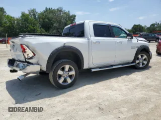 2018 Ram 1500 Big Horn z VIN 1C6RR7LT7JS254698, wystawiony jako Copart lot #57526965 z przebiegiem 46 700 mil mil oraz Szkoda całkowita • Salvage title. Historia ofert i sprzedaży dostępna na DreamBid. Obrazek 3.