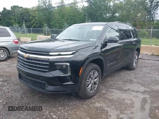 2025 Chevrolet Traverse AWD LT with VIN 1GNEVGRS7SJ256449, listed as a IAAI auction lot 42645537 with 3,205 mi miles and . Bid and sale history available at DreamBid. Image 2.