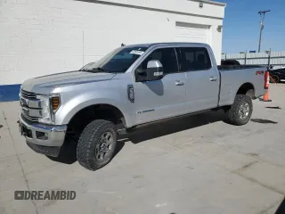 2019 Ford F-350 XL with VIN 1FT8W3BT5KEG27258, listed as a Copart auction lot 52961495 with 84,863 mi miles and Salvage title. Bid and sale history available at DreamBid. Image 1.