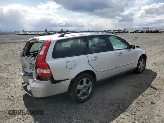 2005 Volvo V50 with VIN YV1MJ682752121203, listed as a Copart auction lot 53898685 with 173,348 mi miles and Salvage Title. Bid and sale history available at carsss.com. Image 3.