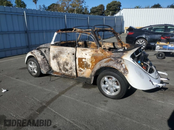 1967 Volkswagen Beetle with VIN 157657133, listed as a Copart auction lot 79424624 with Not Provided miles and Non Repairable. Bid and sale history available at DreamBid. Image 2.
