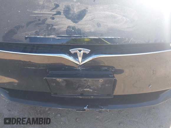 2016 Tesla Model S 90D with VIN 5YJSA1E21GF140740, listed as a IAAI auction lot 42062461 with 237,943 mi miles and . Bid and sale history available at DreamBid. Image 6.