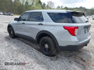 2023 Ford Police Interceptor Utility z VIN 1FM5K8ABXPGA35608, wystawiony jako IAAI lot #41857142 z przebiegiem 24 094 mil mil oraz . Historia ofert i sprzedaży dostępna na DreamBid. Obrazek 3.