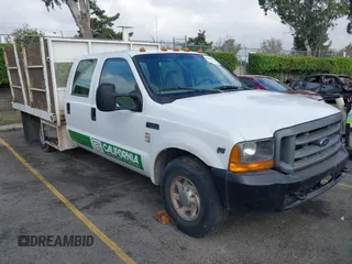 1999 Ford F-350 with VIN 1FDSW34S7XEC82702, listed as a IAAI auction lot 40346052 with 142,159 mi miles and . Bid and sale history available at DreamBid. Image 1.