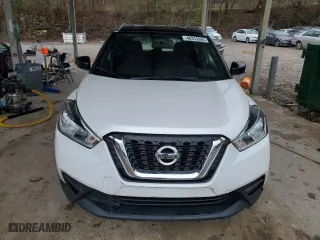 2018 Nissan Kicks SV with VIN 3N1CP5CU3JL526098, listed as a Copart auction lot 48313945 with 155,687 mi miles and Clean Title. Bid and sale history available at carsss.com. Image 5.