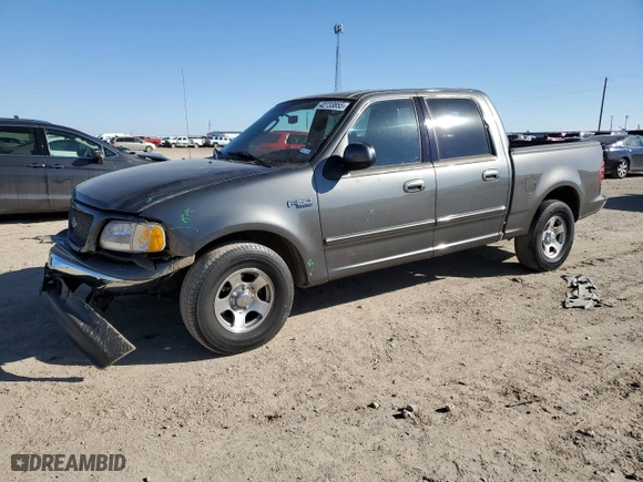 2002 Ford F-150 XLT with VIN 1FTRW07662KE06114, listed as a Copart auction lot 42733855 with 112,555 mi miles and Salvage Title. Bid and sale history available at carsss.com. Image 1.