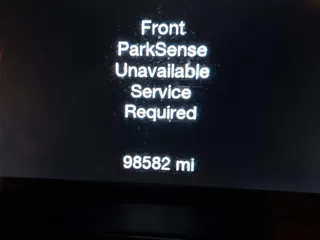 2019 Dodge Durango R/T z VIN 1C4SDHCT2KC632808, wystawiony jako IAAI lot #38578637 z przebiegiem 98 582 mil mil oraz . Historia ofert i sprzedaży dostępna na DreamBid. Obrazek 15.