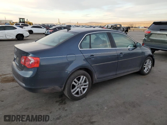 2007 Volkswagen Jetta 2.5 with VIN 3VWSF71KX7M050084, listed as a Copart auction lot 47893395 with 133,318 mi miles and Salvage title. Bid and sale history available at DreamBid. Image 3.