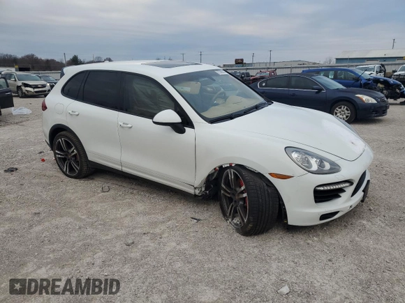 2012 Porsche Cayenne Turbo z VIN WP1AC2A23CLA83951, wystawiony jako Copart lot #82380594 z przebiegiem Nie podano mil oraz Szkoda całkowita • Salvage title. Historia ofert i sprzedaży dostępna na DreamBid. Obrazek 4.