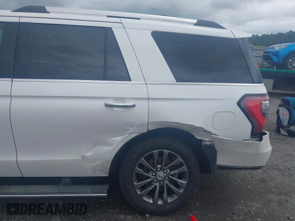 2019 Ford Expedition Limited z VIN 1FMJU1KT8KEA84883, wystawiony jako IAAI lot #42187759 z przebiegiem 85 744 mil mil oraz . Historia ofert i sprzedaży dostępna na DreamBid. Obrazek 6.