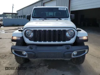 2024 Jeep Gladiator Sport S z VIN 1C6HJTAG1RL120129, wystawiony jako Copart lot #52415555 z przebiegiem 9 979 mil mil oraz Szkoda całkowita • Salvage title. Historia ofert i sprzedaży dostępna na DreamBid. Obrazek 5.