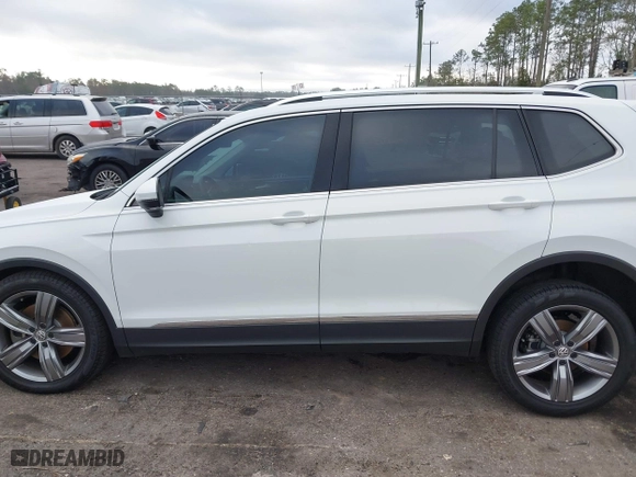 2019 Volkswagen Tiguan SEL Premium with VIN 3VV4B7AXXKM004316, listed as a IAAI auction lot 41458459 with 36,709 mi miles. Bid and sale history available at carsss.com. Image 14.