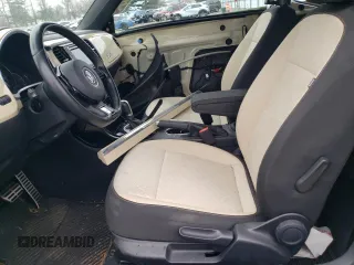 2019 Volkswagen Beetle S с VIN 3VW5DAATXKM509311, выставлен на аукционе Copart как лот 48120705 с пробегом Не указан миль и Списание • Salvage title. История ставок и продаж доступна на DreamBid. Изображение 7.