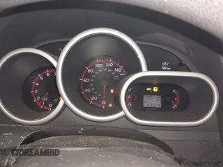 2009 Pontiac Vibe with VIN 5Y2SM67009Z422428, listed as a IAAI auction lot 41356815 with 63,924 mi miles. Bid and sale history available at carsss.com. Image 7.