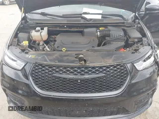 2024 Chrysler Pacifica Limited with VIN 2C4RC3GG1RR134781, listed as a IAAI auction lot 42070717 with 60,533 mi miles and . Bid and sale history available at DreamBid. Image 10.