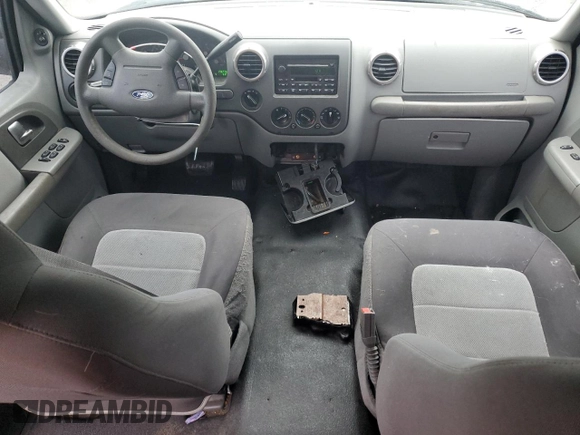 2004 Ford Expedition Special Service with VIN 1FMPU16L04LB11061, listed as a Copart auction lot 58375685 with 190,776 mi miles and Salvage title. Bid and sale history available at DreamBid. Image 8.