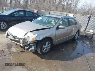 2005 Honda Accord EX-L z VIN 1HGCM56845A011131, wystawiony jako IAAI lot #41652955 z przebiegiem 283 176 mil mil oraz . Historia ofert i sprzedaży dostępna na DreamBid. Obrazek 17.