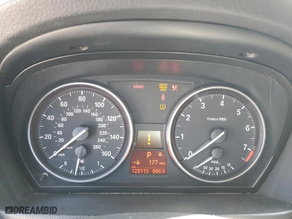 2008 BMW 3 Series 328i with VIN WBAVC53578F009284, listed as a Copart auction lot 46631395 with 123,115 mi miles and Clean Title. Bid and sale history available at carsss.com. Image 9.
