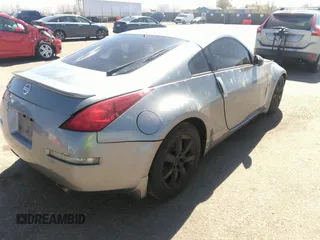 2005 Nissan 350Z Enthusiast with VIN JN1AZ34D95M607266, listed as a IAAI auction lot 41891596 with 202,560 mi miles. Bid and sale history available at carsss.com. Image 4.