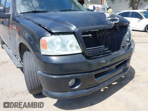 2008 Ford F-150 XLT с VIN 1FTPW12598KB38888, выставлен на аукционе IAAI как лот 41944022 с пробегом 165 865 миль миль и . История ставок и продаж доступна на DreamBid. Изображение 17.