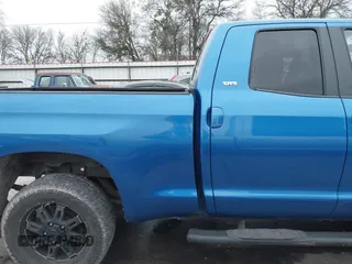 2016 Toyota Tundra SR z VIN 5TFRM5F13GX095535, wystawiony jako IAAI lot #41618316 z przebiegiem 131 386 mil mil oraz . Historia ofert i sprzedaży dostępna na DreamBid. Obrazek 21.