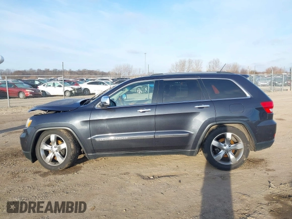 2013 Jeep Grand Cherokee Overland with VIN 1C4RJFCG7DC655471, listed as a IAAI auction lot 41241003 with 78,287 mi miles. Bid and sale history available at carsss.com. Image 14.
