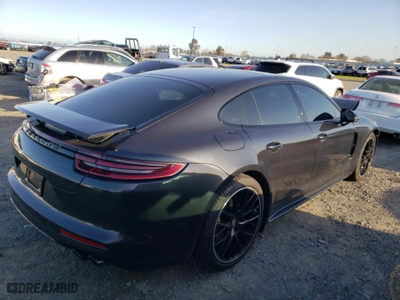 2018 Porsche Panamera with VIN WP0AA2A79JL110831, listed as a Copart auction lot 43631844 with 16,525 mi miles. Bid and sale history available at carsss.com. Image 3.