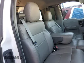 2008 Ford F-150 XL z VIN 1FTPF12V08KD35755, wystawiony jako Copart lot #75241954 z przebiegiem 173 307 mil mil oraz Szkoda całkowita • Salvage title. Historia ofert i sprzedaży dostępna na DreamBid. Obrazek 10.