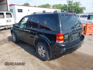 2005 Ford Escape Limited with VIN 1FMYU94175KB42352, listed as a IAAI auction lot 42418986 with 245,012 mi miles and . Bid and sale history available at DreamBid. Image 3.