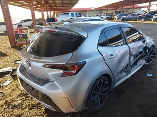 2020 Toyota Corolla Hatchback XSE with VIN JTNC4RBE7L3089336, listed as a IAAI auction lot 41320946 with 67,674 mi miles. Bid and sale history available at carsss.com. Image 4.