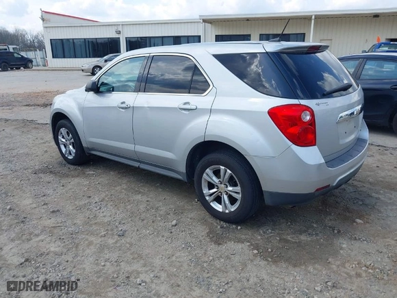 2011 Chevrolet Equinox LS with VIN 2CNALBEC6B6432401, listed as a IAAI auction lot 41795957 with 259,630 mi miles. Bid and sale history available at carsss.com. Image 3.