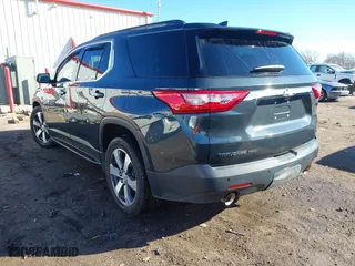 2019 Chevrolet Traverse LT Leather with VIN 1GNEVHKW3KJ185754, listed as a IAAI auction lot 41642651 with 72,337 mi miles. Bid and sale history available at carsss.com. Image 3.