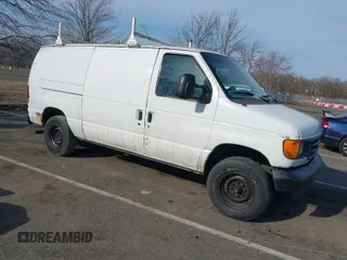 2005 Ford Econoline Cargo with VIN 1FTNE24LX5HA61971, listed as a IAAI auction lot 41748726 with Not Provided miles. Bid and sale history available at carsss.com. Image 1.