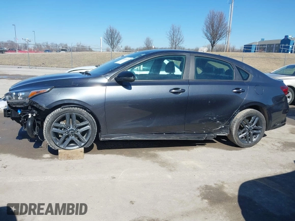 2021 Kia Forte GT-Line with VIN 3KPF34AD7ME415713, listed as a IAAI auction lot 41652723 with 70,146 mi miles. Bid and sale history available at carsss.com. Image 14.