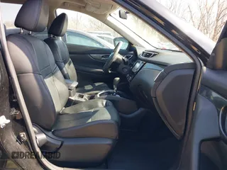 2016 Nissan Rogue SV z VIN 5N1AT2MV1GC896150, wystawiony jako IAAI lot #41776638 z przebiegiem 66 781 mil mil oraz . Historia ofert i sprzedaży dostępna na DreamBid. Obrazek 5.