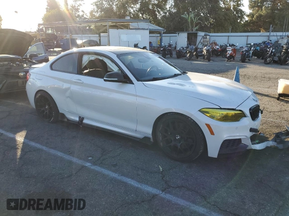 2020 BMW 2 Series M240i with VIN WBA2J5C05L7D82973, listed as a Copart auction lot 79058904 with 29,054 mi miles and Salvage Title. Bid and sale history available at carsss.com. Image 4.