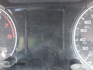 2014 Audi Q5 Premium z VIN WA1CFAFP0EA085858, wystawiony jako IAAI lot #41956522 z przebiegiem Nie podano mil oraz . Historia ofert i sprzedaży dostępna na DreamBid. Obrazek 14.