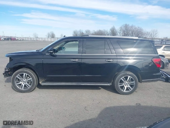 2023 Ford Expedition Max Limited with VIN 1FMJK2A86PEA15903, listed as a IAAI auction lot 41733740 with 57,112 mi miles. Bid and sale history available at carsss.com. Image 15.