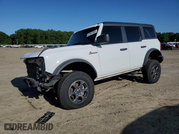2023 Ford Bronco z VIN 1FMEE5BP7PLC16799, wystawiony jako Copart lot #57847955 z przebiegiem 11 980 mil mil oraz Czysty tytuł • Clean title. Historia ofert i sprzedaży dostępna na DreamBid. Obrazek 1.